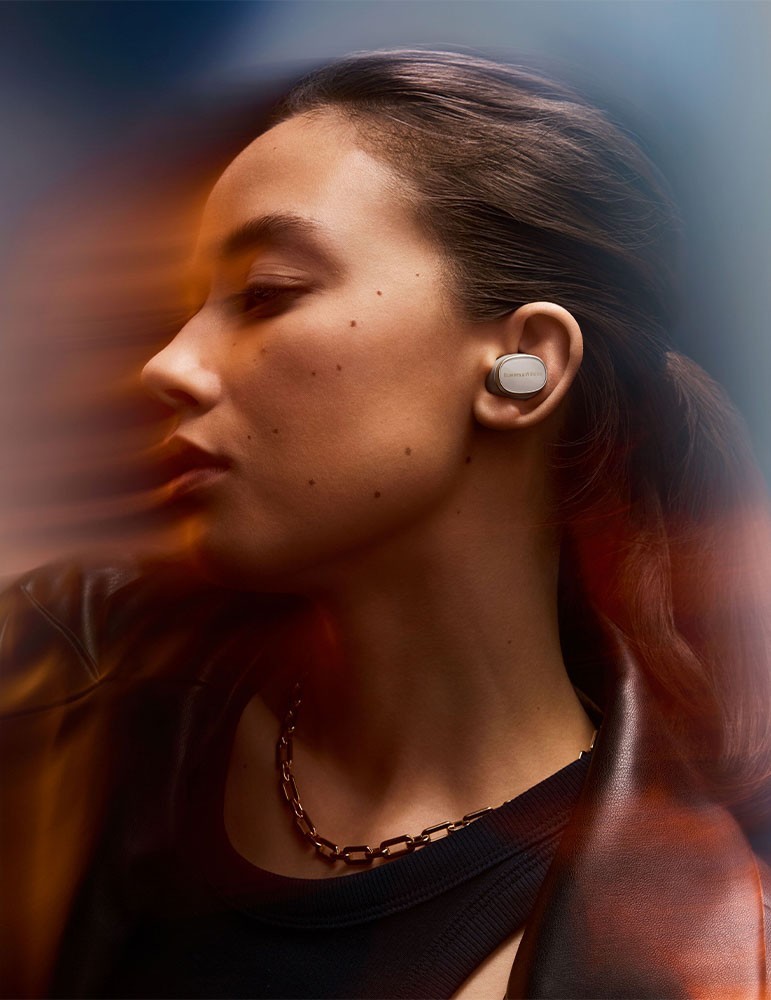 BOWERS & WILKINS Pi8 | Bezdrátová sluchátka s ANC