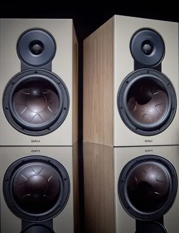 DALI Sonik 3 — Hi-fi stojanové reproduktory s technologií Clarity Cone™ DALI Sonik 3 — Hi-fi stojanové reproduktory s technologií Clarity Cone™