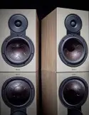 DALI Sonik 3 — Hi-fi stojanové reproduktory s technologií Clarity Cone™