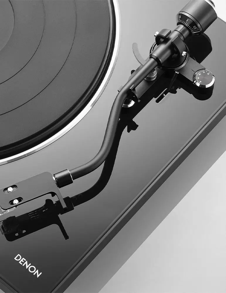 Analogový gramofon DP-400 | Odolný design | DENON